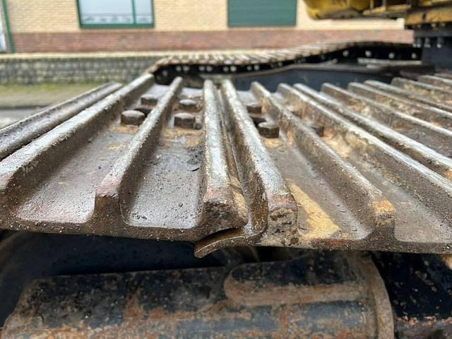 Excavadora Caterpillar 323DL - 323 DL - 323D: foto 11 Excavadora Caterpillar 323DL - 323 DL - 323D: foto 11