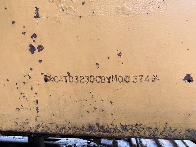 Excavadora Caterpillar 323DL - 323 DL - 323D: foto 20 Excavadora Caterpillar 323DL - 323 DL - 323D: foto 20