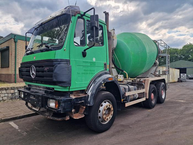 Mercedes-Benz 2527 B 6X4 - Camión hormigonera: foto 1 Mercedes-Benz 2527 B 6X4 - Camión hormigonera: foto 1