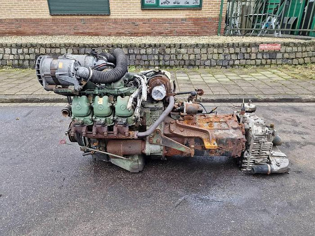 Mercedes-Benz OM421A - Piezas de recambio: foto 1 Mercedes-Benz OM421A - Piezas de recambio: foto 1