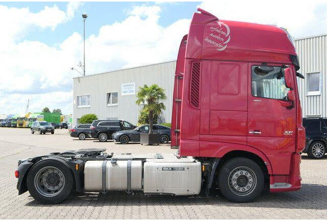 DAF XF 460 4x2, Standklima, Klima, 2x Schlafliege - Cabeza tractora: foto 2 DAF XF 460 4x2, Standklima, Klima, 2x Schlafliege - Cabeza tractora: foto 2