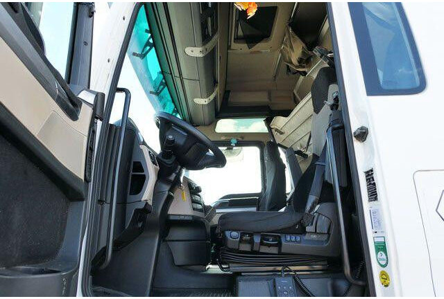 MAN 18.500 TGX 4x2, Intarder, 2x Tank, Standheizung - Cabeza tractora: foto 5 MAN 18.500 TGX 4x2, Intarder, 2x Tank, Standheizung - Cabeza tractora: foto 5