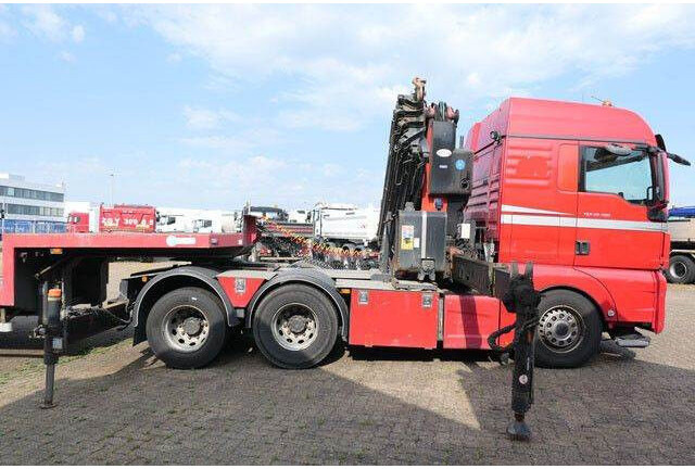 MAN 28.500 TGX 6x2, Kran PM 40528, Funk, Seilwinde - Cabeza tractora: foto 2 MAN 28.500 TGX 6x2, Kran PM 40528, Funk, Seilwinde - Cabeza tractora: foto 2