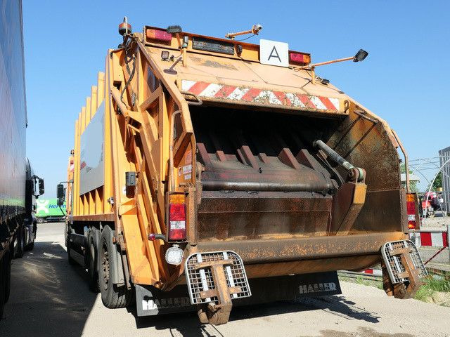 MAN 26.350 TGA/Haller 24 m³./Klima/4 Sitze - Camión de basura: foto 4 MAN 26.350 TGA/Haller 24 m³./Klima/4 Sitze - Camión de basura: foto 4