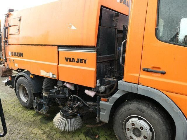 Mercedes-Benz 1018 Atego 4x2, Faun Viatec, Viajet 5R, Klima - Barredora vial: foto 2 Mercedes-Benz 1018 Atego 4x2, Faun Viatec, Viajet 5R, Klima - Barredora vial: foto 2