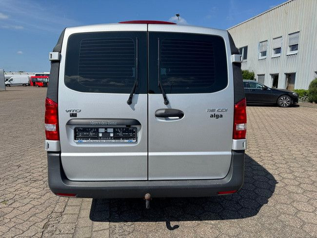 Mercedes-Benz 116 CDI VITO, Klima,91tkm,Trennwand, AHK,3. Sitz - Furgoneta pequeña: foto 4 Mercedes-Benz 116 CDI VITO, Klima,91tkm,Trennwand, AHK,3. Sitz - Furgoneta pequeña: foto 4