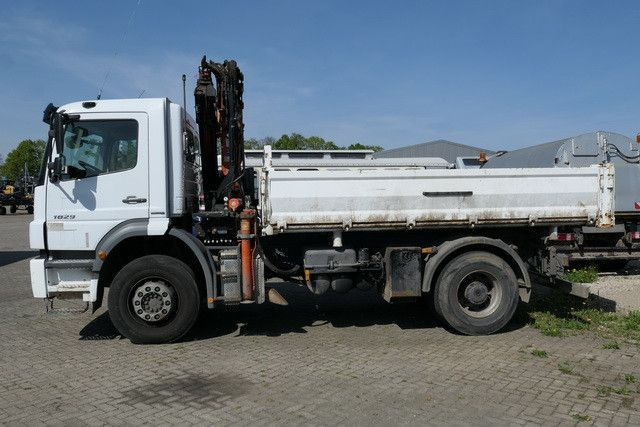 Mercedes-Benz 1829 K Axor, Atlas 116.3-A2L, AHK, Greifer,Klima - Camión volquete, Camión grúa: foto 2 Mercedes-Benz 1829 K Axor, Atlas 116.3-A2L, AHK, Greifer,Klima - Camión volquete, Camión grúa: foto 2