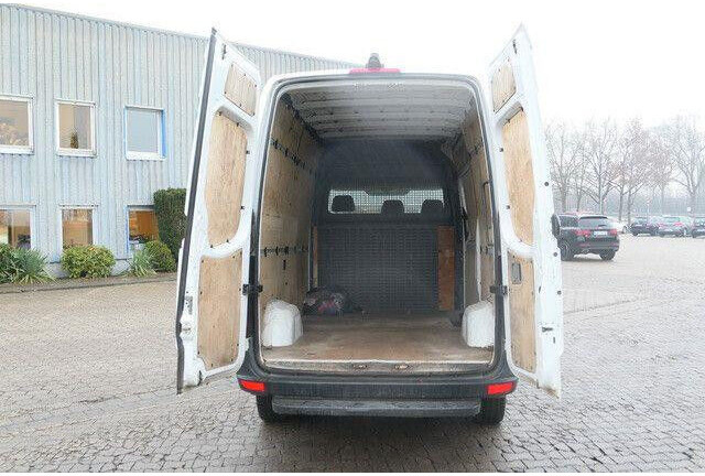 Mercedes-Benz 213 CDI Sprinter 4x2, Klima, 3. Sitz, Holzausbau - Furgoneta pequeña: foto 5 Mercedes-Benz 213 CDI Sprinter 4x2, Klima, 3. Sitz, Holzausbau - Furgoneta pequeña: foto 5