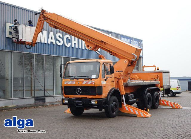 Mercedes-Benz 2222 6x4, Ruthmann, 28m. 3. Sitz - Camión con plataforma elevadora: foto 1 Mercedes-Benz 2222 6x4, Ruthmann, 28m. 3. Sitz - Camión con plataforma elevadora: foto 1
