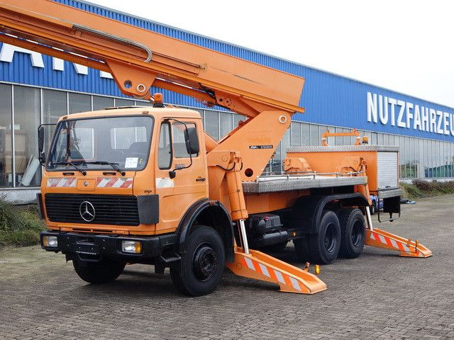 Mercedes-Benz 2222 6x4, Ruthmann, 28m. 3. Sitz - Camión con plataforma elevadora: foto 2 Mercedes-Benz 2222 6x4, Ruthmann, 28m. 3. Sitz - Camión con plataforma elevadora: foto 2