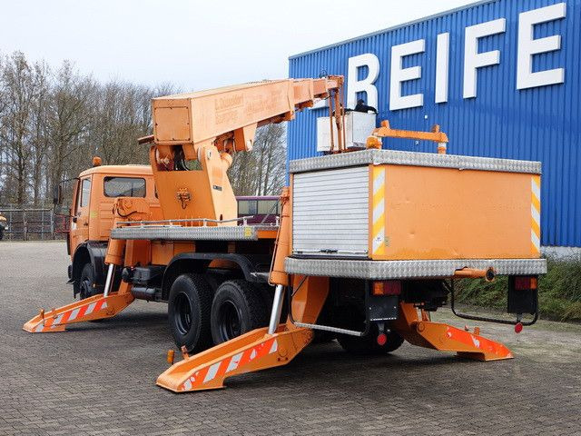 Mercedes-Benz 2222 6x4, Ruthmann, 28m³, 3. Sitz, Blattfederung - Camión con plataforma elevadora: foto 5 Mercedes-Benz 2222 6x4, Ruthmann, 28m³, 3. Sitz, Blattfederung - Camión con plataforma elevadora: foto 5
