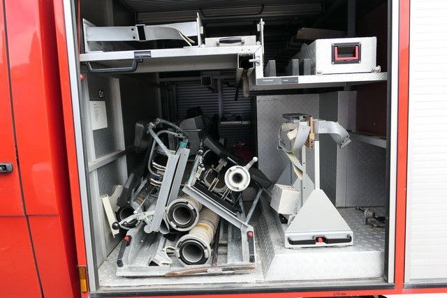 Mercedes-Benz 814 F/Feuerwehr/Pumpe/9 Sitze - Camión de bomberos, Furgoneta combi: foto 5 Mercedes-Benz 814 F/Feuerwehr/Pumpe/9 Sitze - Camión de bomberos, Furgoneta combi: foto 5