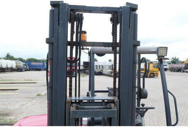 Moffett M4 25.3, Mitnahmestapler, 2.500kg, 3m Hubhöhe - Carretilla elevadora transportable: foto 5 Moffett M4 25.3, Mitnahmestapler, 2.500kg, 3m Hubhöhe - Carretilla elevadora transportable: foto 5