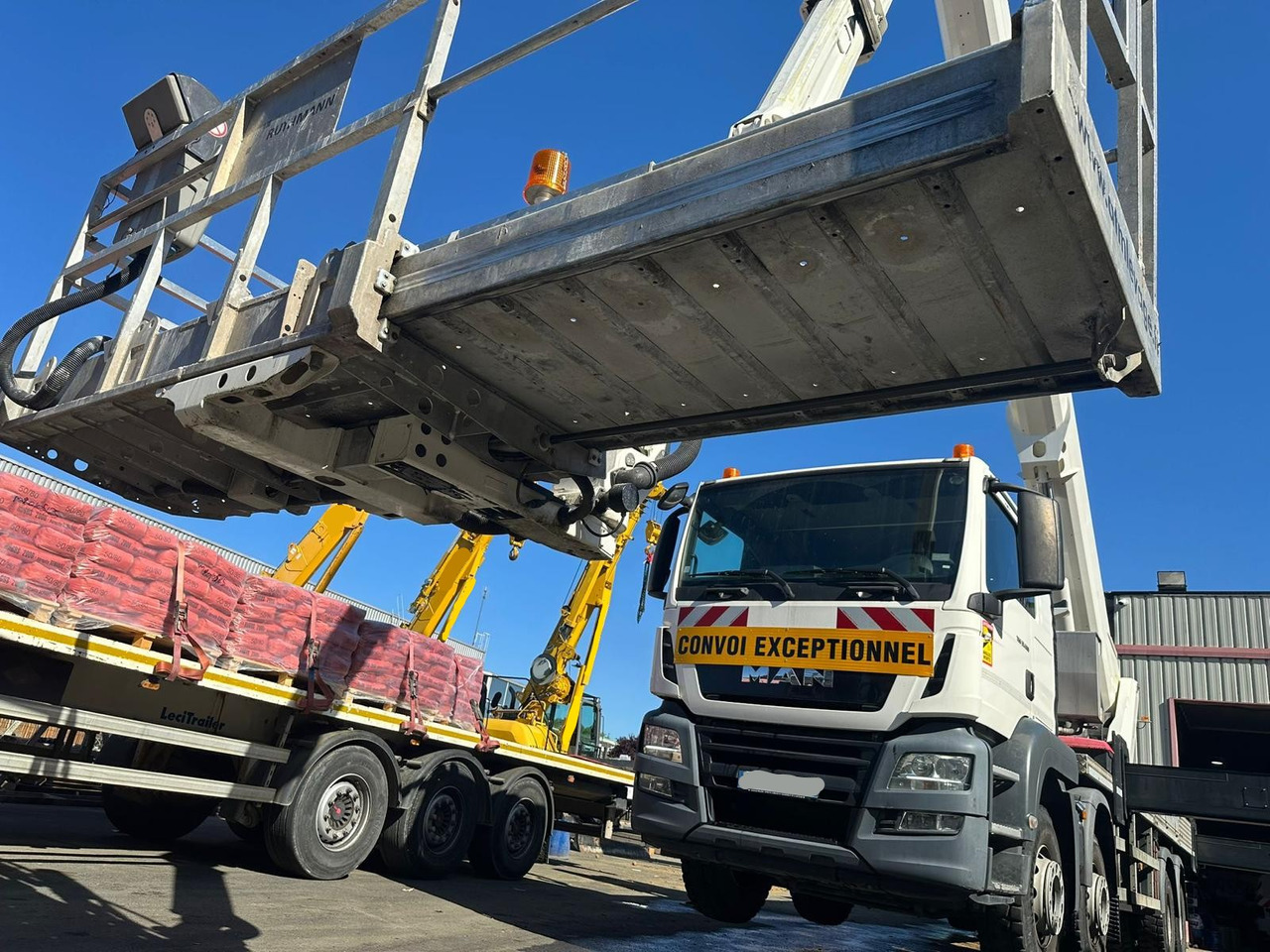 RUTHMANN Steiger T750 HF - Camión con plataforma elevadora: foto 1 RUTHMANN Steiger T750 HF - Camión con plataforma elevadora: foto 1