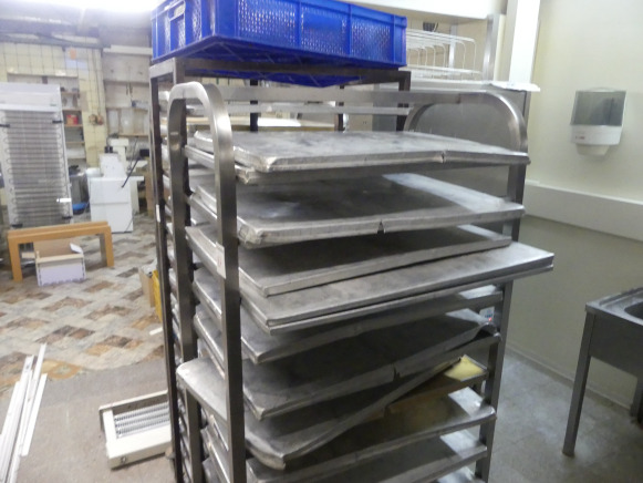 3 Chariots avec plateaux - Maquinaria de panadería: foto 2 3 Chariots avec plateaux - Maquinaria de panadería: foto 2