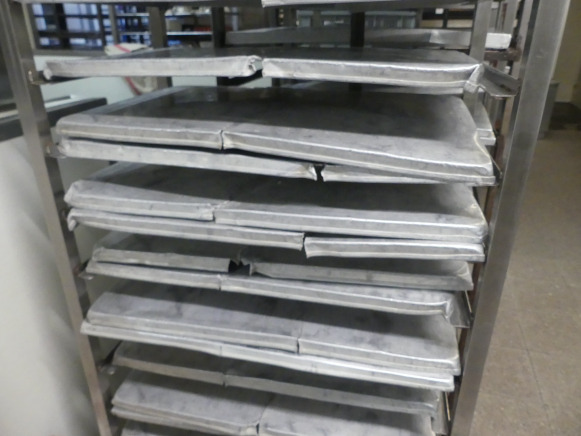 Maquinaria de panadería 3 Chariots avec plateaux: foto 8 Maquinaria de panadería 3 Chariots avec plateaux: foto 8