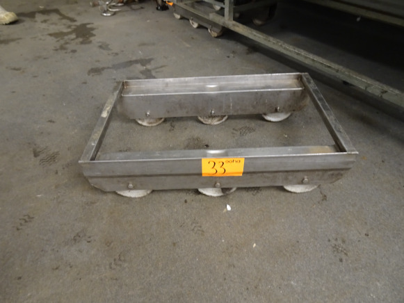 3 chariots plateau - Maquinaria de alimentación: foto 1 3 chariots plateau - Maquinaria de alimentación: foto 1