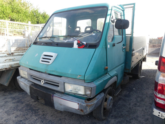 Camionnette benne Renault FN40B5 (1994-301.415 km) - Furgoneta basculante: foto 1 Camionnette benne Renault FN40B5 (1994-301.415 km) - Furgoneta basculante: foto 1