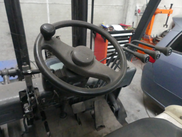 Chariot élévateur TCM FB15-6 - Carretilla elevadora eléctrica: foto 3 Chariot élévateur TCM FB15-6 - Carretilla elevadora eléctrica: foto 3