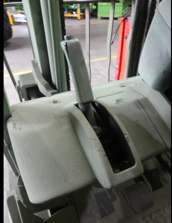 Carretilla elevadora eléctrica Chariot élévateur Toyota: foto 6