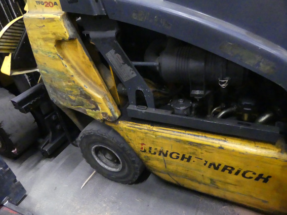 Chariot élévateur au gaz Jungheinrich TFG20AK - Carretilla elevadora: foto 4 Chariot élévateur au gaz Jungheinrich TFG20AK - Carretilla elevadora: foto 4