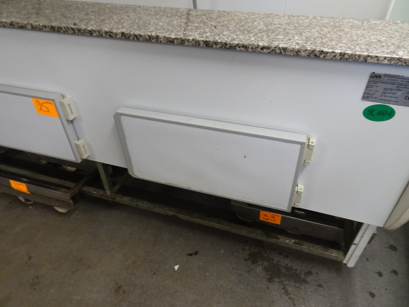 Comptoir frigo, marque ZOIN
modèle : Melody Y 300 Statico - bbianco
numéro : 5629/07
année : 2007
Toir frigo, marque ZOIN
modèle : Melody Y 300 Statico - bbianco
numéro : 5629/07
anné frigo, marque ZO - Maquinaria de alimentación: foto 5 Comptoir frigo, marque ZOIN
modèle : Melody Y 300 Statico - bbianco
numéro : 5629/07
année : 2007
Toir frigo, marque ZOIN
modèle : Melody Y 300 Statico - bbianco
numéro : 5629/07
anné frigo, marque ZO - Maquinaria de alimentación: foto 5