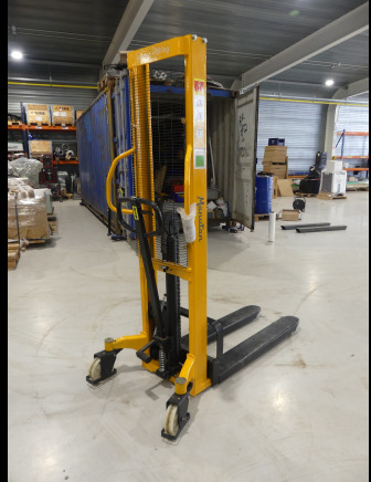 Gerbeur Manutan A170153 - Apilador: foto 4 Gerbeur Manutan A170153 - Apilador: foto 4