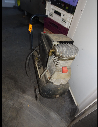 Petit compresseur mobileT compresseppresi E
Coul.Noir
2 Hp - Maquinaria de alimentación: foto 3 Petit compresseur mobileT compresseppresi E
Coul.Noir
2 Hp - Maquinaria de alimentación: foto 3