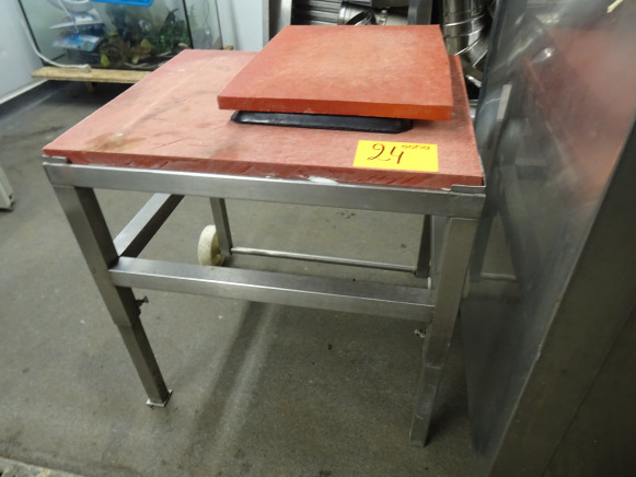 Petite table d'appoint - Maquinaria de alimentación: foto 3 Petite table d'appoint - Maquinaria de alimentación: foto 3