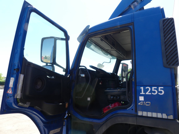 REF:1255 - Camion Fourgon Volvo FMFH E5 (2011-904.667 km) - Camión caja cerrada: foto 5 REF:1255 - Camion Fourgon Volvo FMFH E5 (2011-904.667 km) - Camión caja cerrada: foto 5