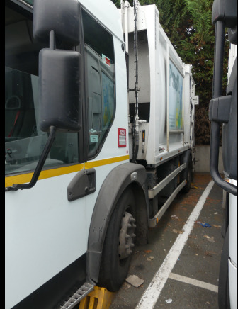 REF:1450 - Camion poubelle Renault Access (2015-119.873 km)(Vin:SEG1932BL6BF21129) - Camión de basura: foto 3 REF:1450 - Camion poubelle Renault Access (2015-119.873 km)(Vin:SEG1932BL6BF21129) - Camión de basura: foto 3