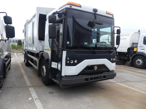 REF:1489 - Camion poubelle Renault Access (VIN: SEG1930BL5BD17873) - Camión de basura: foto 2 REF:1489 - Camion poubelle Renault Access (VIN: SEG1930BL5BD17873) - Camión de basura: foto 2