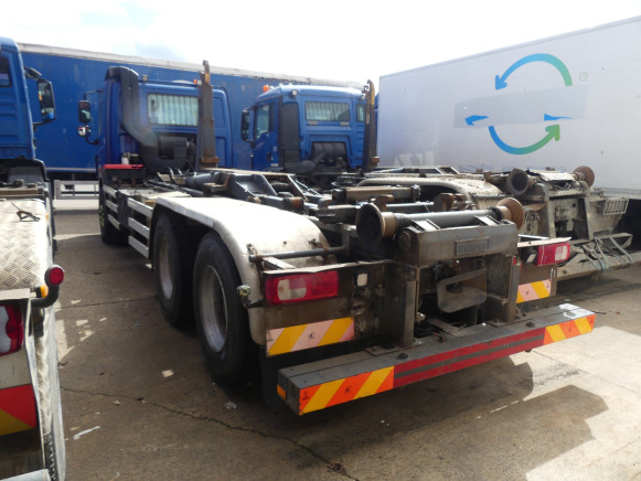 REF:7833 - Camion porte-container DAF FAS CF - Camión multibasculante: foto 4 REF:7833 - Camion porte-container DAF FAS CF - Camión multibasculante: foto 4