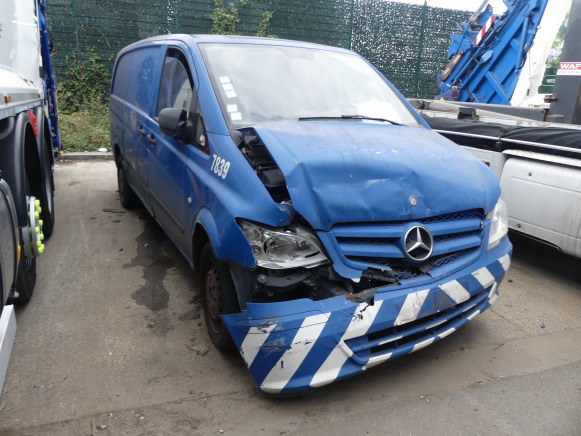 REF:7839 - Voiture accidentée Mercedes-Benz - Coche: foto 2 REF:7839 - Voiture accidentée Mercedes-Benz - Coche: foto 2