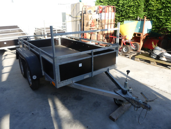 Remorque PTS 750 - Remolque plataforma/ Caja abierta: foto 1 Remorque PTS 750 - Remolque plataforma/ Caja abierta: foto 1