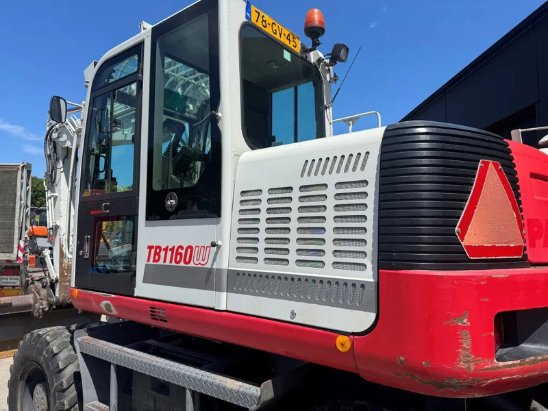 Excavadora de ruedas Takeuchi TB1160W: foto 6 Excavadora de ruedas Takeuchi TB1160W: foto 6