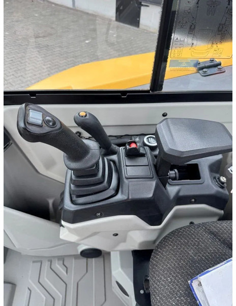 Excavadora de cadenas Volvo ECR50F 2022 3300 uur !!: foto 17