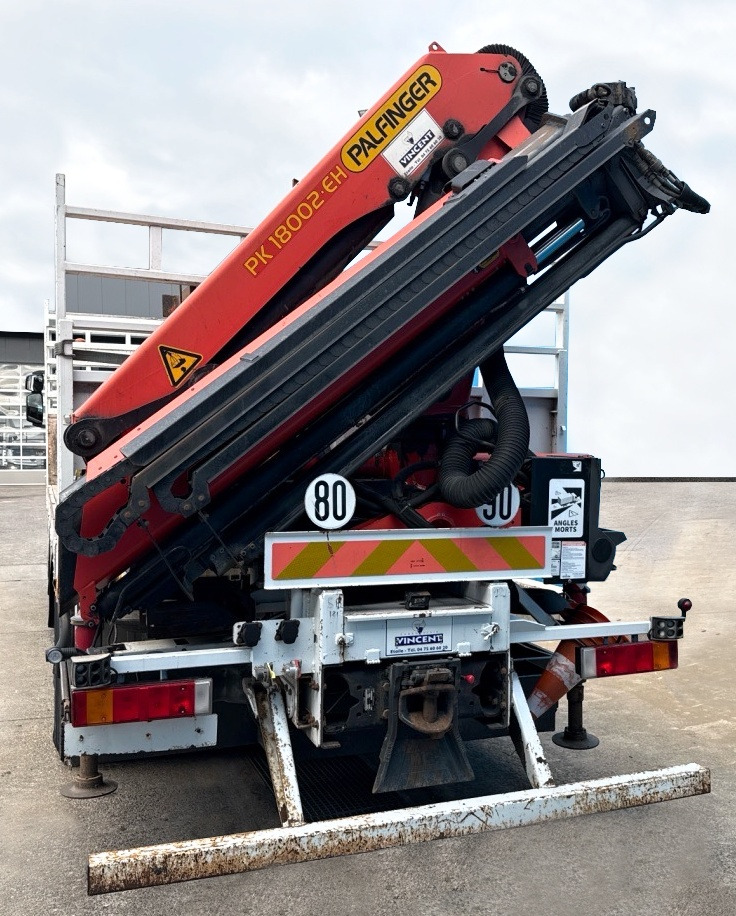PALFINGER PK 18002-EH C crane, remote, extra functions, year 2013 - Grúa para camión: foto 5 PALFINGER PK 18002-EH C crane, remote, extra functions, year 2013 - Grúa para camión: foto 5
