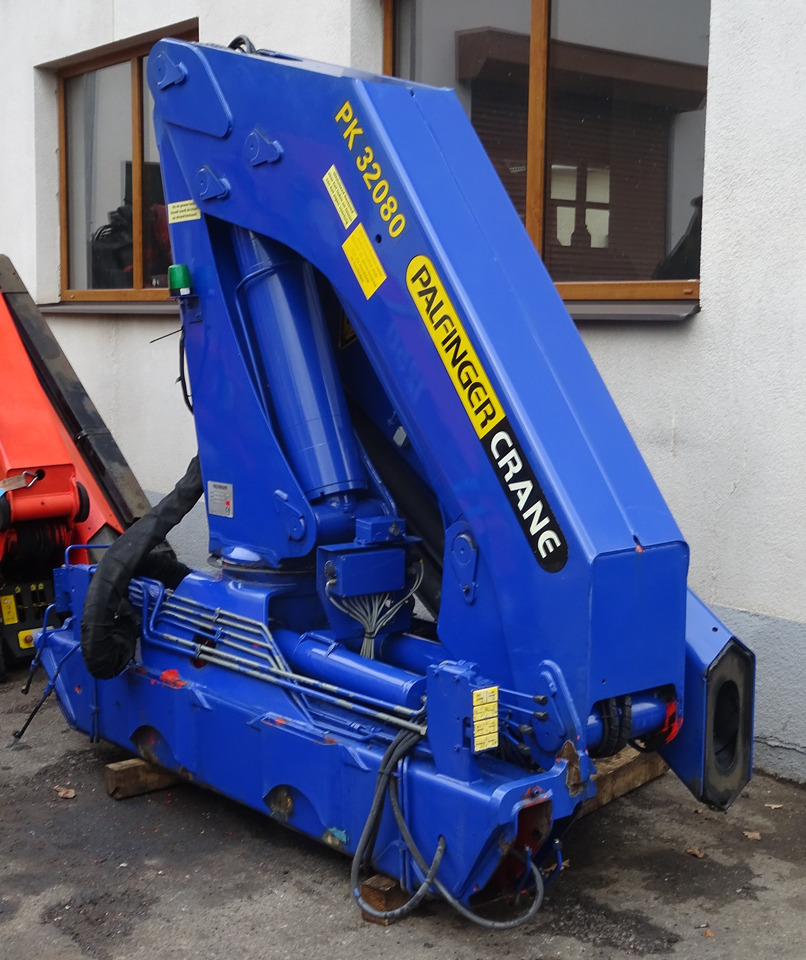 PALFINGER PK 32080 D year 2005, remote control, only 1575 hours - Grúa para camión: foto 3 PALFINGER PK 32080 D year 2005, remote control, only 1575 hours - Grúa para camión: foto 3