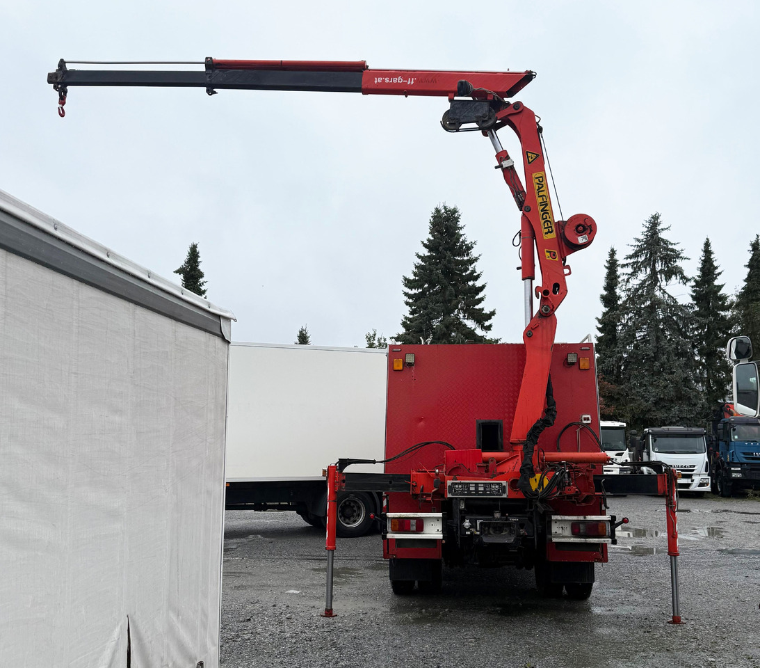 PALFINGER PK 7000 A crane with winch, Ladekran mit Seilwinde - Grúa para camión: foto 1 PALFINGER PK 7000 A crane with winch, Ladekran mit Seilwinde - Grúa para camión: foto 1