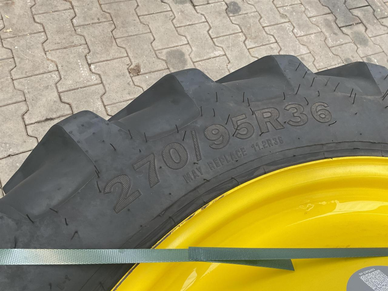 Alliance 270/95R36 - Neumático para Maquinaria agrícola: foto 3 Alliance 270/95R36 - Neumático para Maquinaria agrícola: foto 3