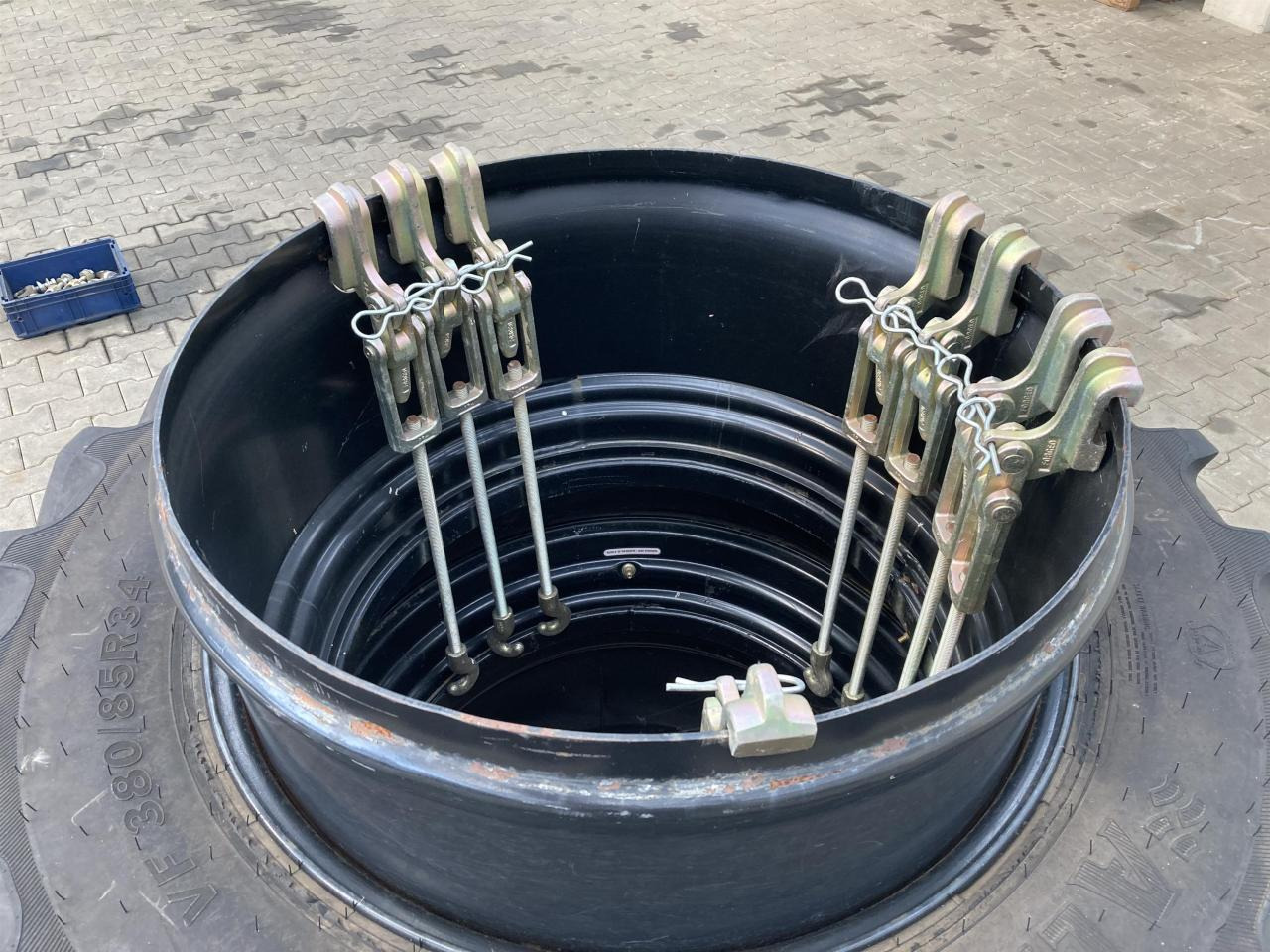 Alliance 380/85R34 - Neumático para Maquinaria agrícola: foto 3 Alliance 380/85R34 - Neumático para Maquinaria agrícola: foto 3