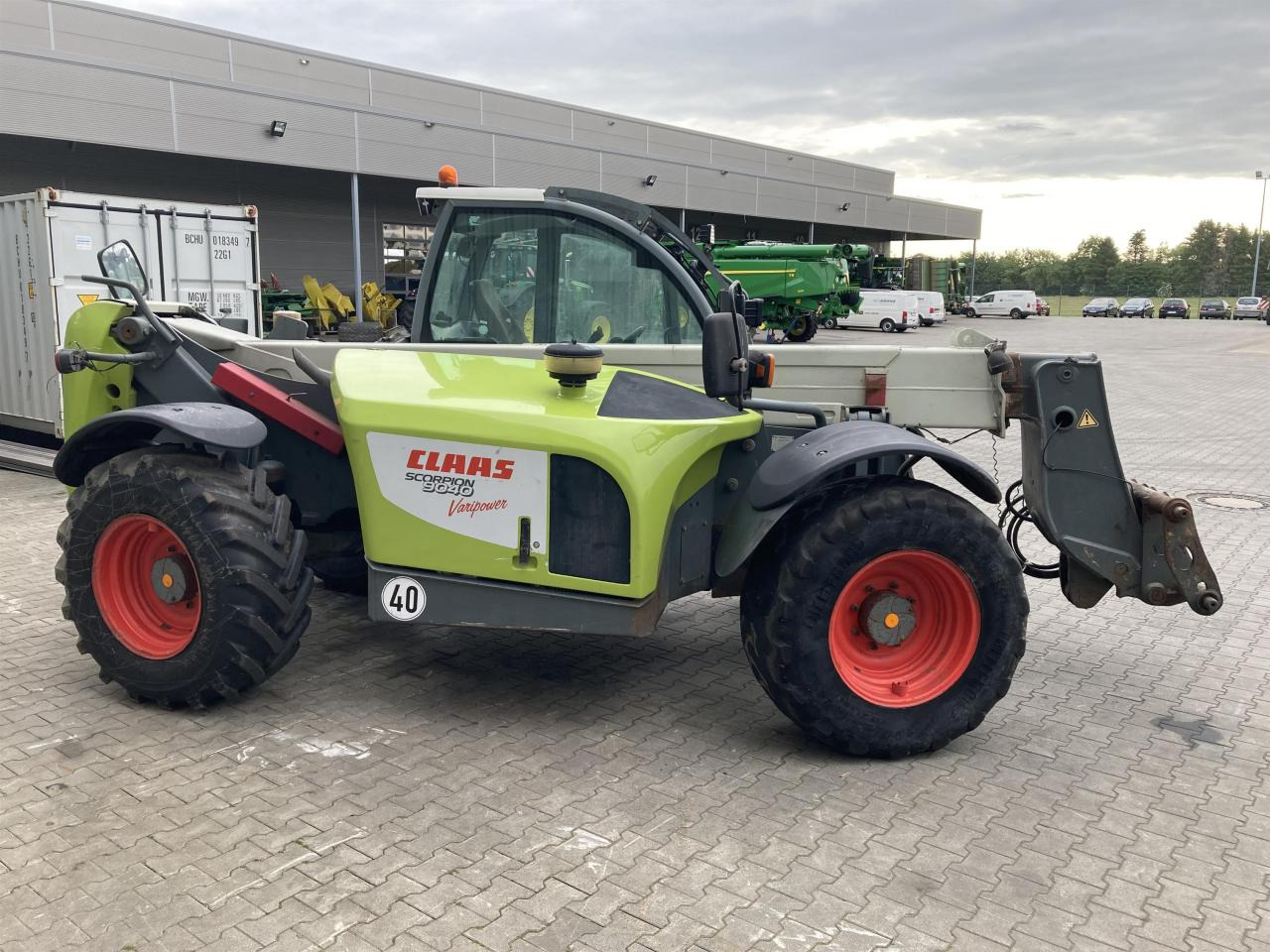 CLAAS Scorpion 9040 VariPower - Manipulador telescópico: foto 5 CLAAS Scorpion 9040 VariPower - Manipulador telescópico: foto 5