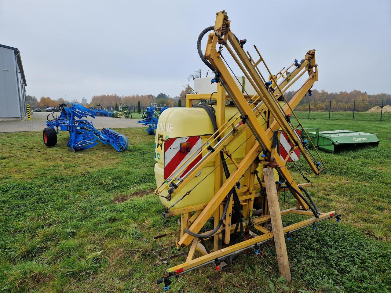 Dubex MODEL 1 - Pulverizador arrastrado: foto 3 Dubex MODEL 1 - Pulverizador arrastrado: foto 3