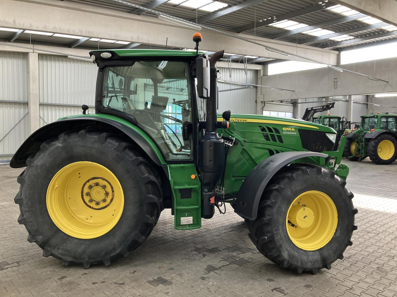 John Deere 6155R - Tractor: foto 4 John Deere 6155R - Tractor: foto 4