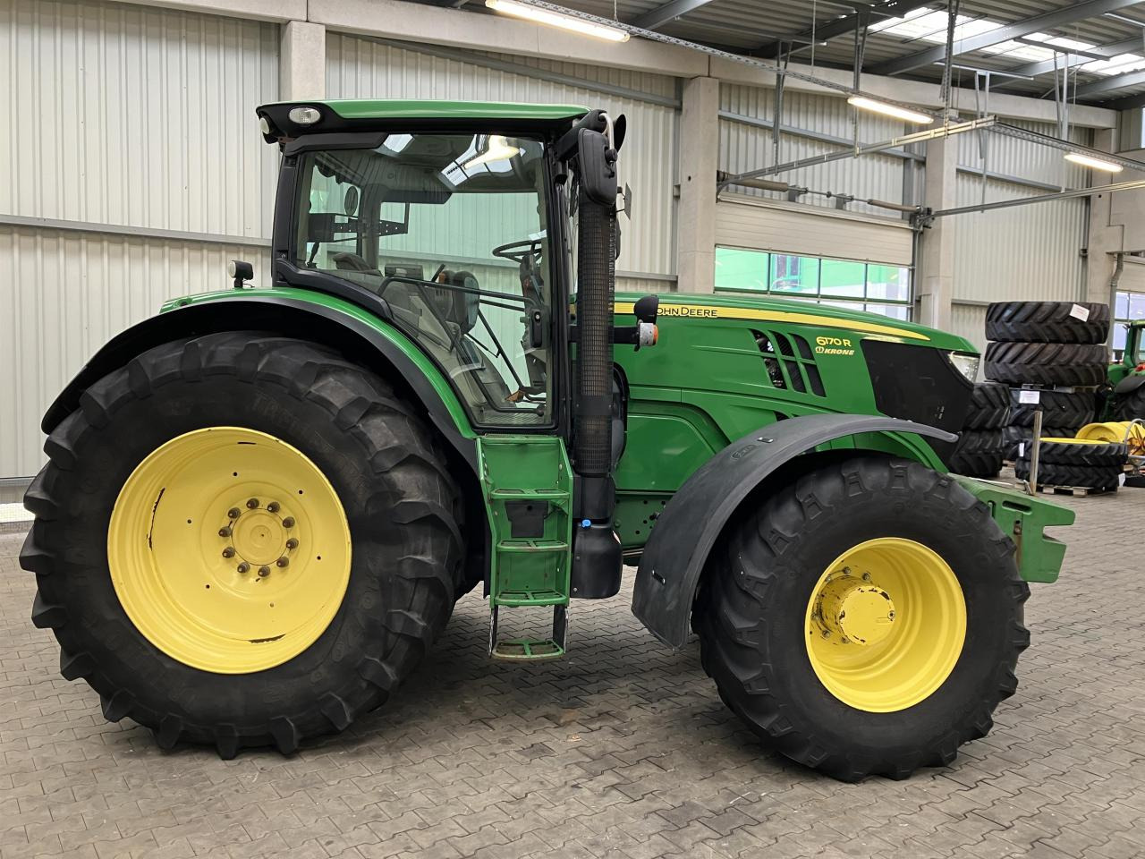 John Deere 6170R - Tractor: foto 4 John Deere 6170R - Tractor: foto 4