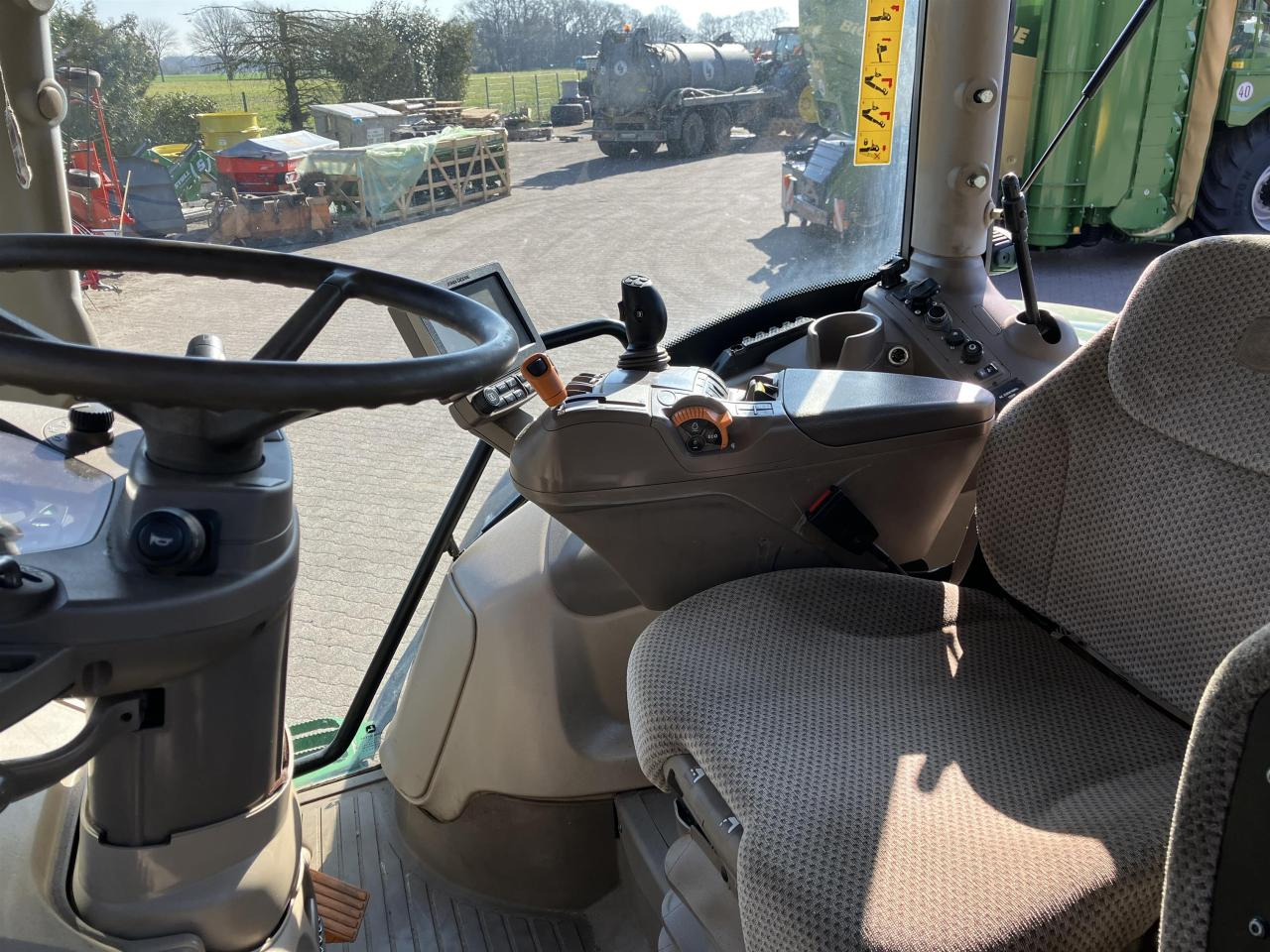 John Deere 6195R - Tractor: foto 4 John Deere 6195R - Tractor: foto 4