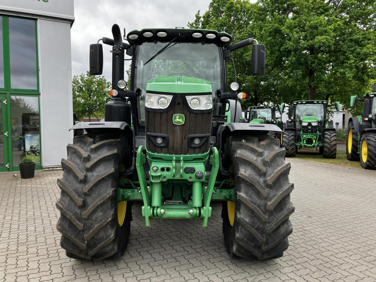 John Deere 6215R - Tractor: foto 3 John Deere 6215R - Tractor: foto 3