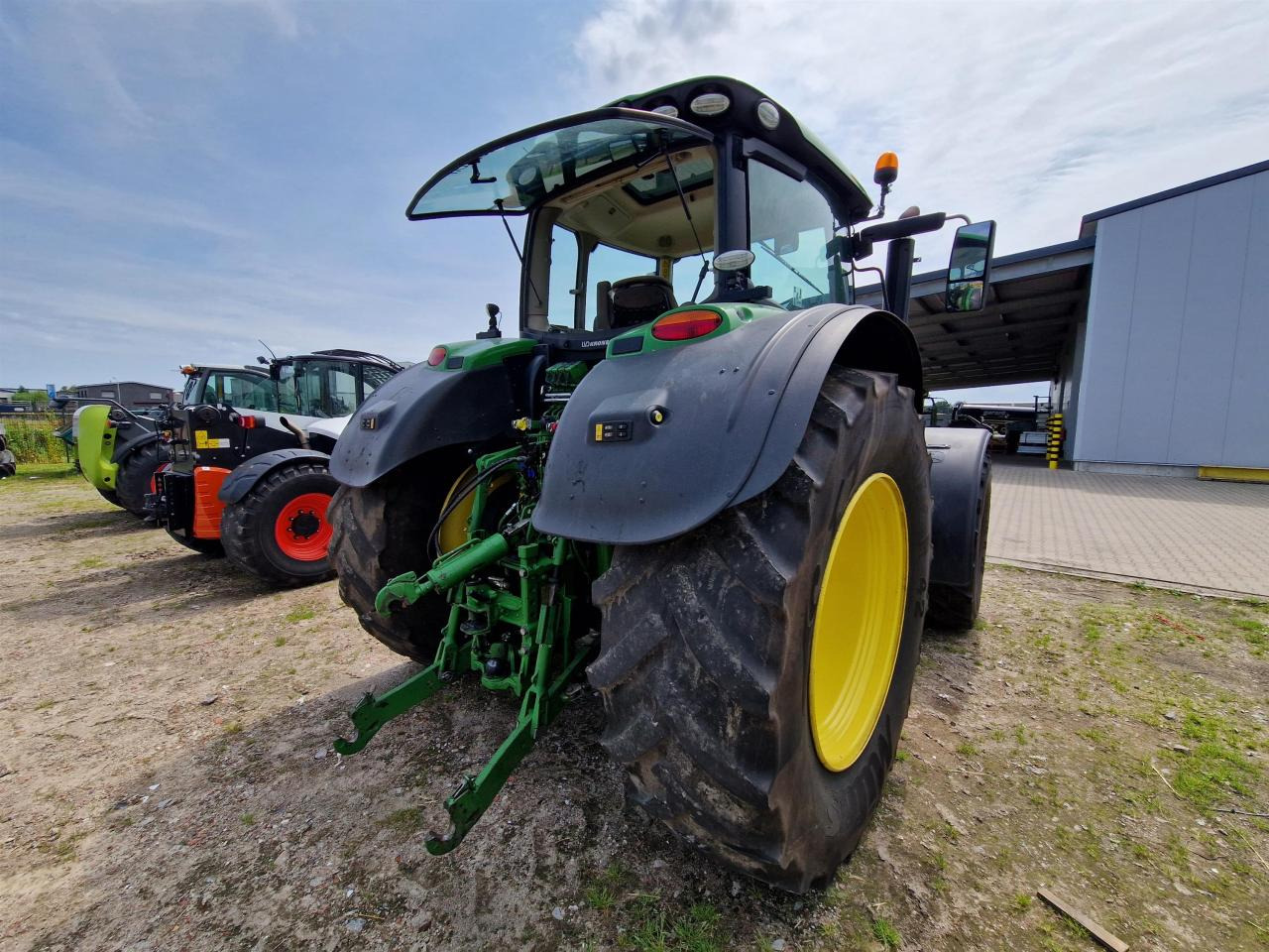 John Deere 6215R - Tractor: foto 3 John Deere 6215R - Tractor: foto 3