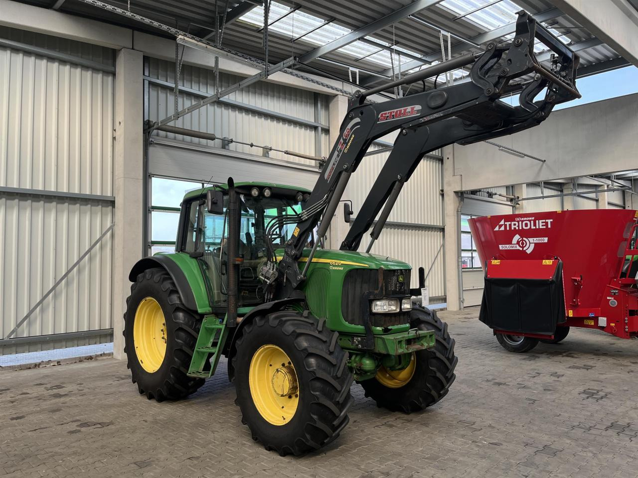 John Deere 6620 PREMIUM - Tractor: foto 1 John Deere 6620 PREMIUM - Tractor: foto 1